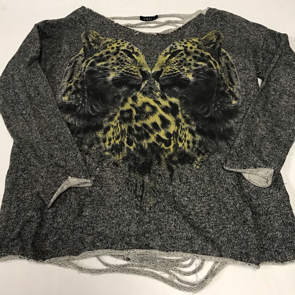 UK2LA small sweater